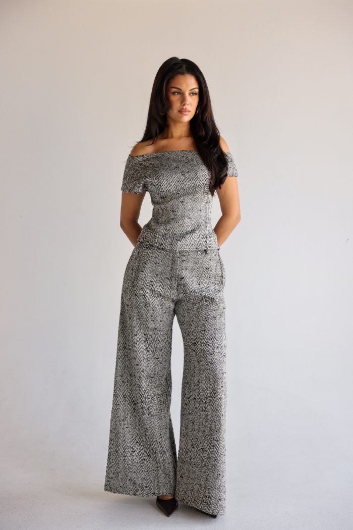 Nia Set - Image 1
